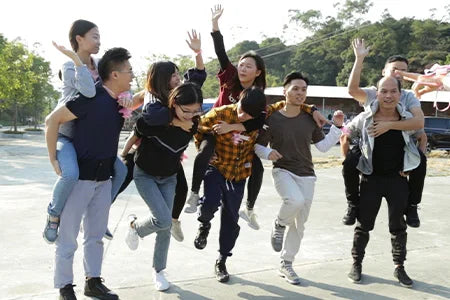 Kono Sports Duffle Bag with Shoes Compartment and Shoulder Strap Waterproof Gym Bag for Men and Women