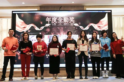 Kono Sports Duffle Bag with Shoes Compartment and Shoulder Strap Waterproof Gym Bag for Men and Women