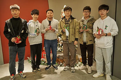 Kono Sports Duffle Bag with Shoes Compartment and Shoulder Strap Waterproof Gym Bag for Men and Women