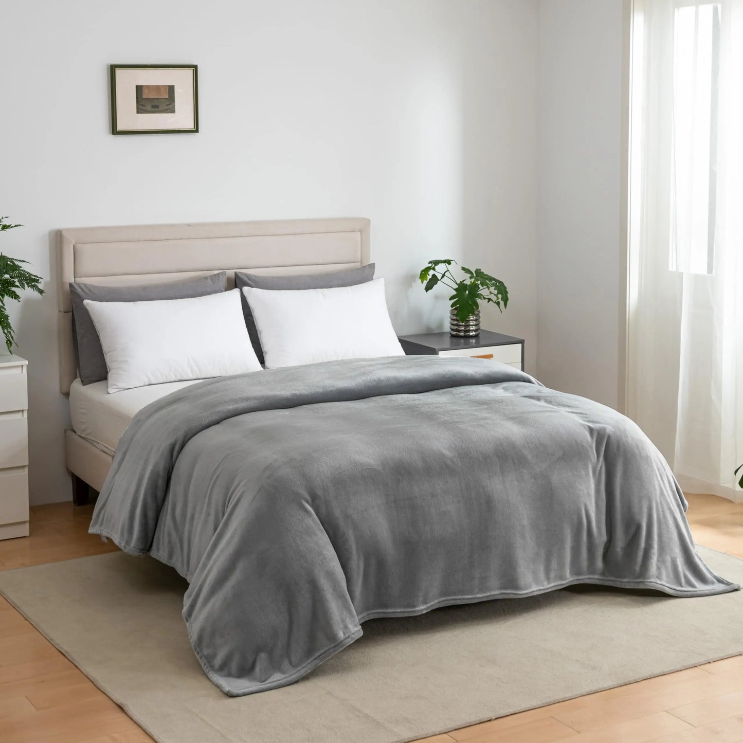 Good Nite Cozy Fleece Blankets: Soft and Plush Throws for Sofas - Ideal for Adults, Machine Washable Warmth